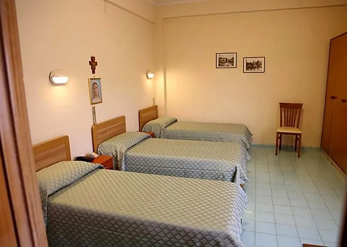 Casa Piccole Ancelle Di Cristo Re 3*