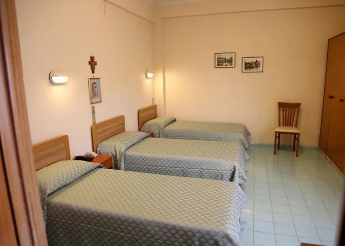 Otel Casa Piccole Ancelle Di Cristo Re Roma