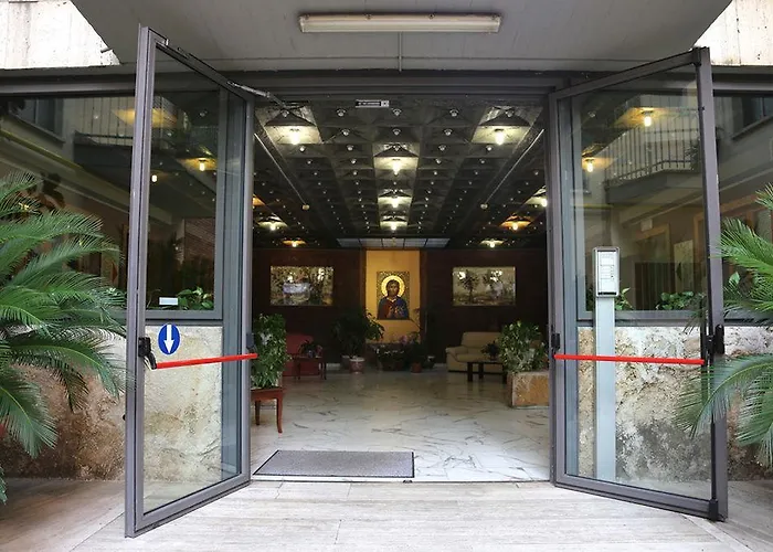 Otel Casa Piccole Ancelle Di Cristo Re 3*